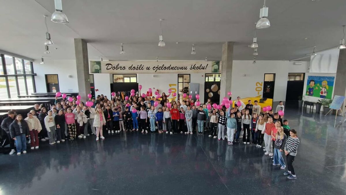 Učenici i nastavnici Osnovne škole Zorke Sever prikupili 510 eura za Udrugu NISMO SAME
